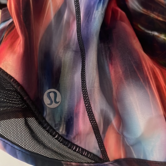 COPY - Lululemon shorts - Picture 5 of 5